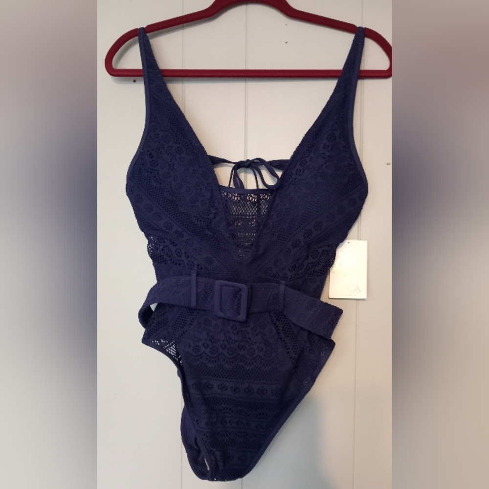BECCA Deep Blue Lace Swimsuit Size Large - Picture 3 of 6